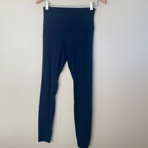 Lululemon Wunder Under navy blue Tight 28” size 6
Brushed Full-On Luxtreme